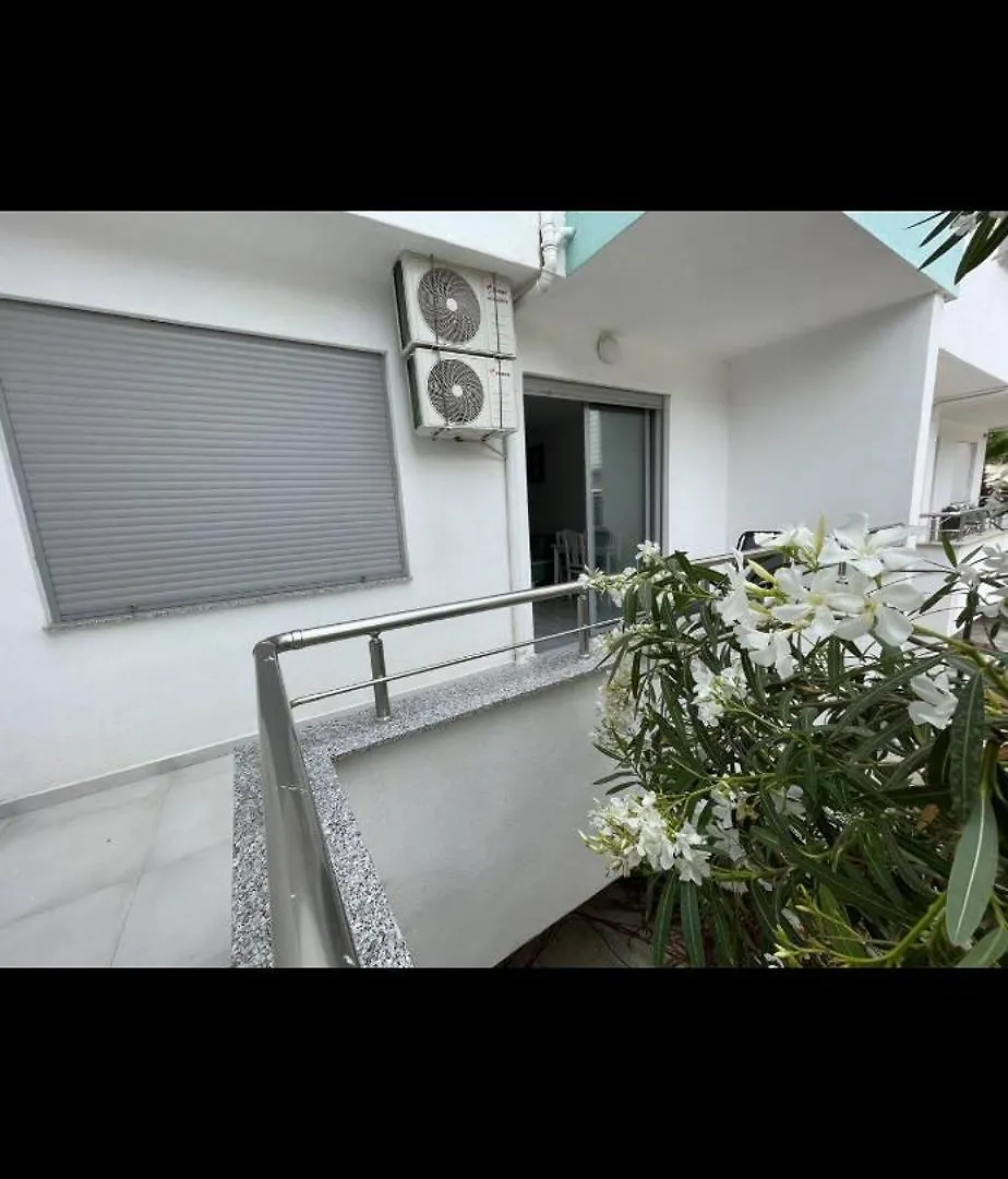 Comfy Apartment Durres Golem  0*, Golem (Tirana)